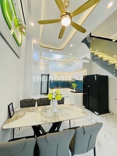 SIÊU PHẨM NHÀ ĐẸP 4 TẦNG - FULL NỘI THẤT - HẺM XE HƠI 6M – GẦN QUẬN 7