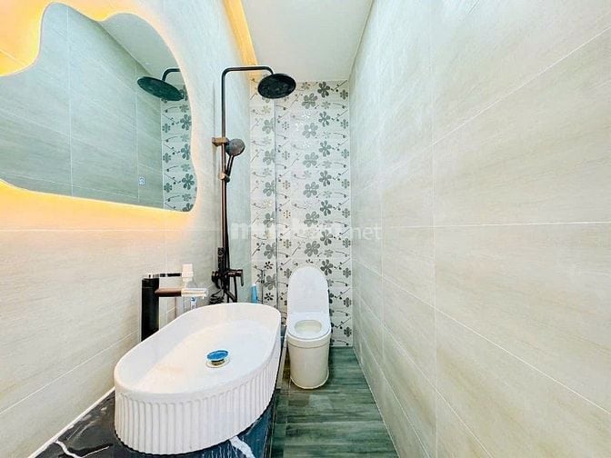 SIÊU PHẨM NHÀ ĐẸP 4 TẦNG - FULL NỘI THẤT - HẺM XE HƠI 6M – GẦN QUẬN 7