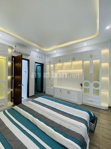SIÊU PHẨM NHÀ ĐẸP 4 TẦNG - FULL NỘI THẤT - HẺM XE HƠI 6M – GẦN QUẬN 7