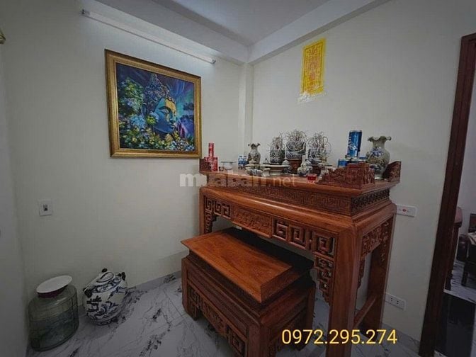 Cần bán căn nhà lô góc đủ nội thất có chỗ để ô tô sổ đỏ đẹp giá 4 tỷ 1