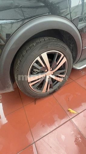 CẦN BÁN XE HIỆU PEUGEOT AT 7 CHỔ CHÍNH CHỦ ĐỜI 3-2022 MÀU ĐEN