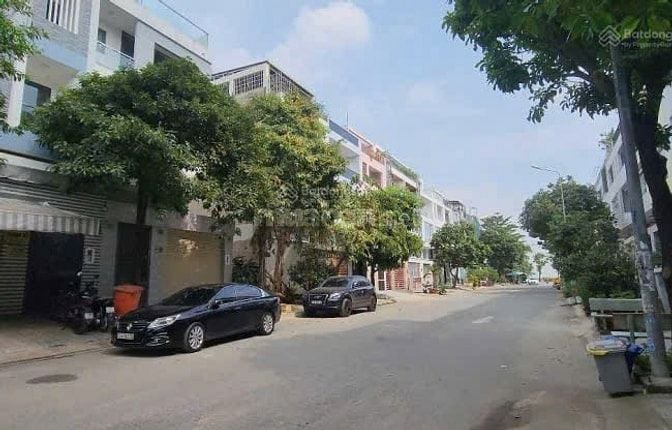 Nền đất giá 2 tỷ 450 triệu đường Đặng Thùy Trâm, P13, Bình Thạnh.