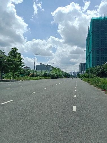Bán đất mặt tiền đường Trương Văn Bang 134,9 = 7,1 x 19, giá 330tr/m