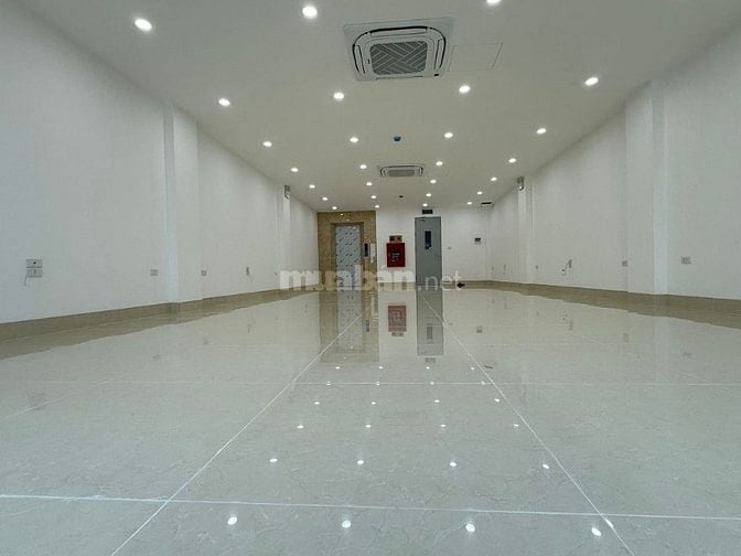 Bán toà nhà 9 tầng phố Nguyễn Ngọc Nại, TX, 100m2, có hầm, đủ PCCC