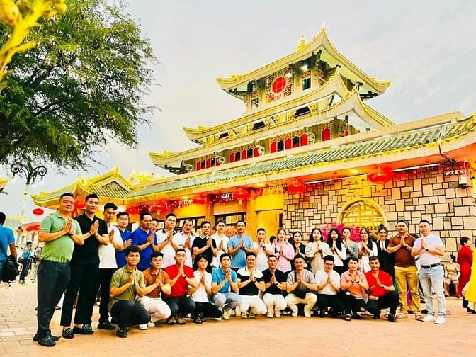 TẠI ĐÂY CÓ CÔNG VIỆC NGON HƠN NYC LƯƠNG ĐỘT PHÁ-TƯ DO PHÁT TRIỂN