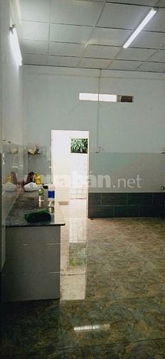 Cho thuê nhà hẻm xe tải Kinh Dương Vương 9 triệu 