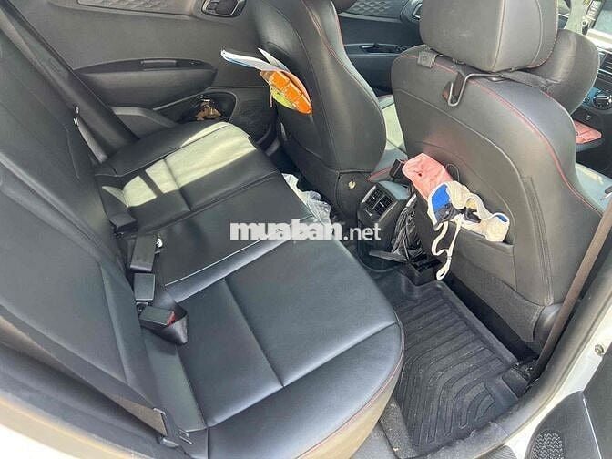 Hyundai Grand i10 2023 1.2 AT Full
