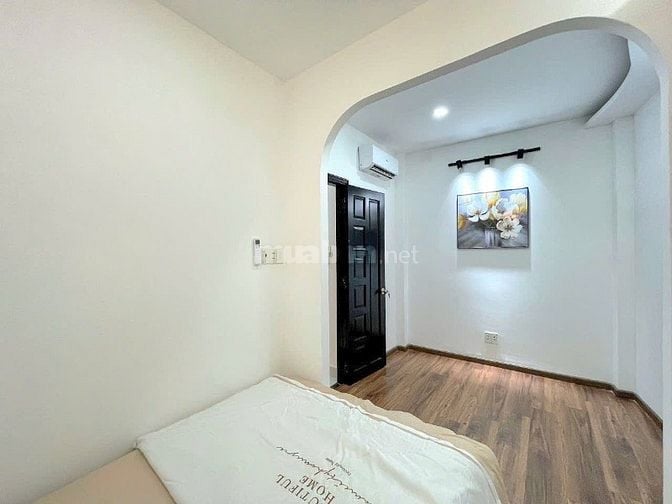 Bán nhà 45,2m2 giá 2 tỷ 050 triệu đường Đoàn Văn Bơ, phường 14, quận 4