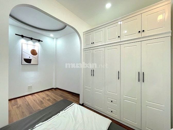 Bán nhà 45,2m2 giá 2 tỷ 050 triệu đường Đoàn Văn Bơ, phường 14, quận 4
