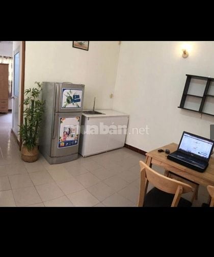 Bán nhà CHDV Cô Giang Q1 hẻm đẹp thông 6 tầng chỉ 9,69 tỷ.