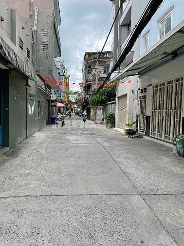 Hẻm xe hơi Ngã Tư Huỳnh V Bánh -Lê V Sỹ,3Tầng,5PN,Có Hẻm Sau,Vuông Vức