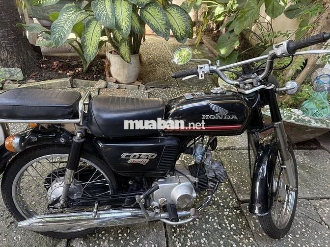Honda CD50 Bently gọn đẹp như hình đi cafe chill