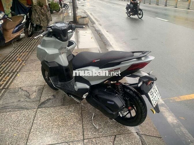 Honda Vario 160 ABS 2023 mới 90% Bstp chính chủ