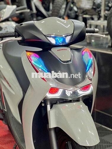 Mình cần bán xe Sh125i Bản Thể Thao ABS đời 2024