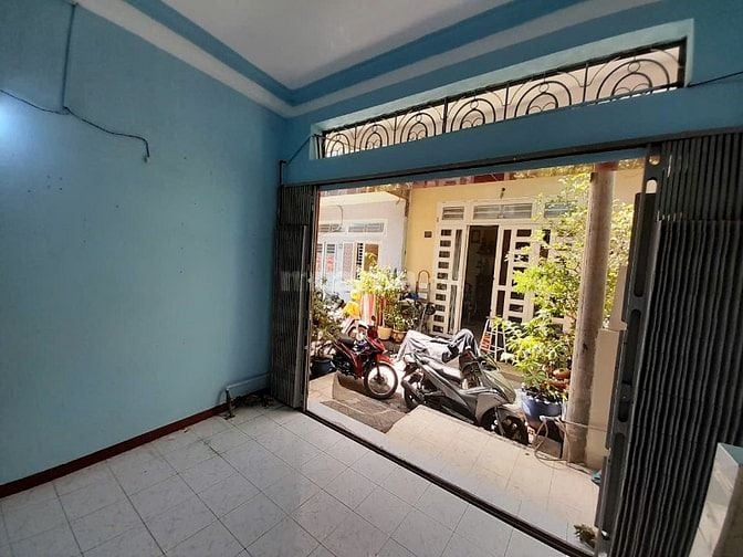 Chính chủ bán nhà đúc thật cách quận 5 2 phút  đi xe máy