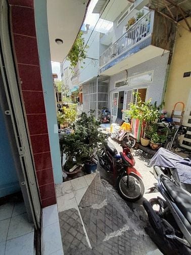 Chính chủ bán nhà đúc thật cách quận 5 2 phút  đi xe máy