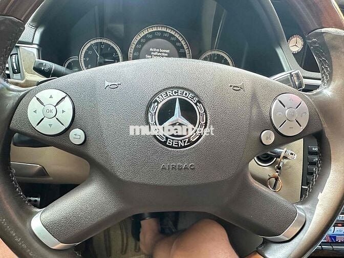 Mercedes Benz E300 2010 Elegance 1 chủ từ đầu