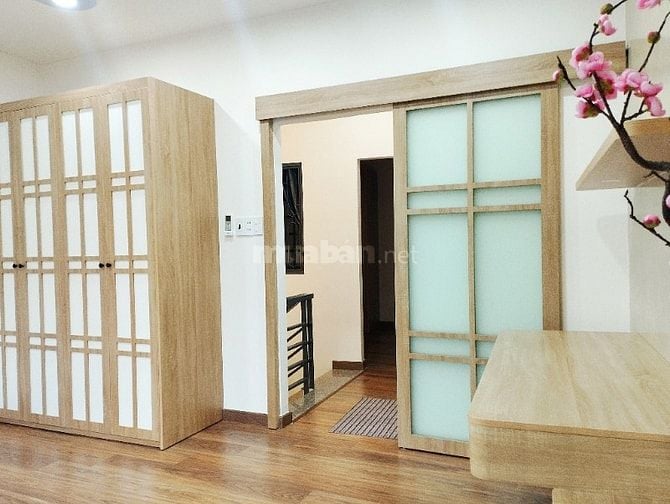 Bán nhà đường Nguyễn Kiệm thuận tiện di chuyển Sân Bay Quốc Tế