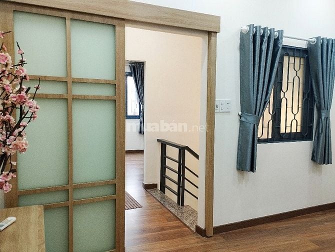 Bán nhà đường Nguyễn Kiệm thuận tiện di chuyển Sân Bay Quốc Tế
