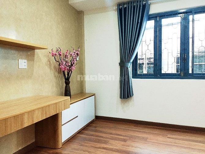 Bán nhà đường Nguyễn Kiệm thuận tiện di chuyển Sân Bay Quốc Tế