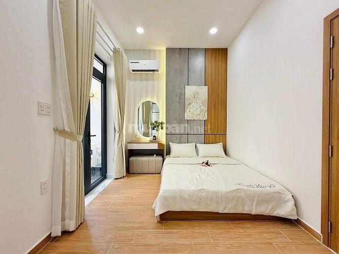 Nhà 2 lầu tuyệt đẹp Cao Cấp hẻm Bùi Quang Là, P12, Q.Gò Vấp.