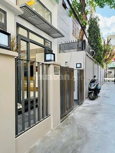Nhà 2 lầu tuyệt đẹp Cao Cấp hẻm Bùi Quang Là, P12, Q.Gò Vấp.