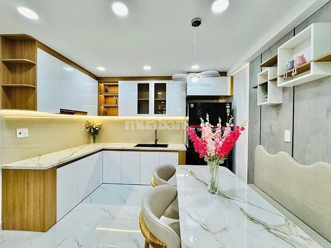 Nhà 2 lầu tuyệt đẹp Cao Cấp hẻm Bùi Quang Là, P12, Q.Gò Vấp.
