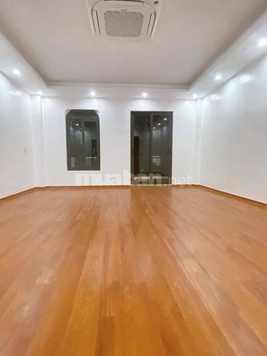 Nhà Đẹp Ô Tô Đỗ Cửa, Thang Máy Giảng Võ 46/58m, 7 tầng, mt 5m, 23.3 tỷ