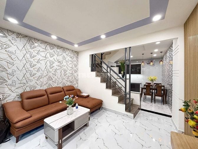 Bán nhà đường Nguyễn Kiệm thuận tiện di chuyển Sân Bay Quốc Tế