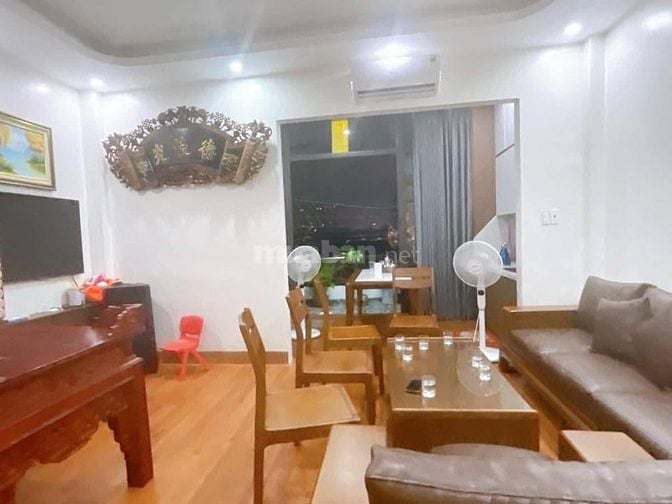 Nhà Đẹp Ô Tô Đỗ Cửa, Thang Máy Giảng Võ 46/58m, 7 tầng, mt 5m, 23.3 tỷ