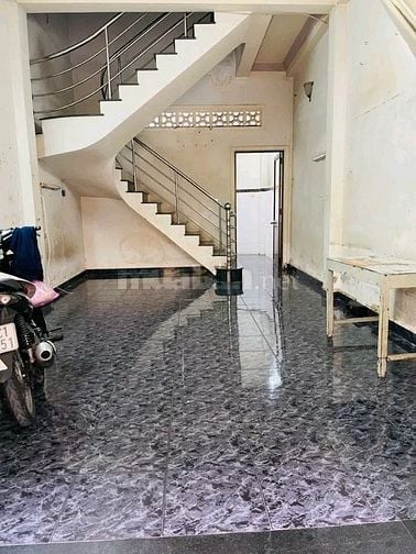 Kẹt vốn bán nhà Huỳnh Tấn Phát, Tân Thuận Đông, Quận 7.Giá 2,1 tỷ/60m2