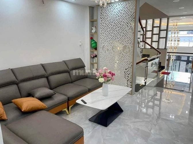 Gấp bán nhà 48m2 2tỷ150 P24 Phan Chu Trinh. Sổ hồng riêng chính chủ.