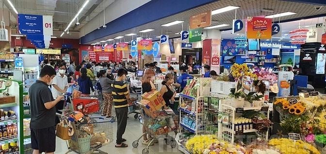 Tuyển gấp nhân viên bán hàng, nhân viên kho