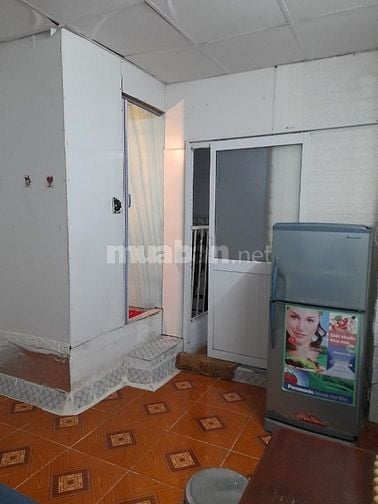 Phòng Q3, dt 14m2, ful đồ, giờ tự do, thoáng mát, 3 tr/tháng