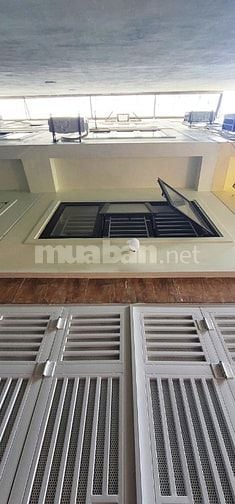 Bán nhà 5 tầng + 1 tum. Chính chủ không qua trung gian.