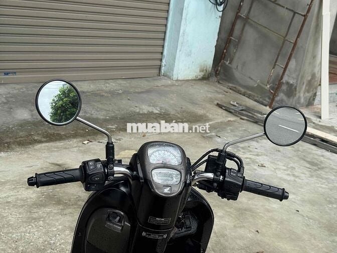scoopy nhập đời đầu cực chất( hỗ trợ gop nợ xấu )