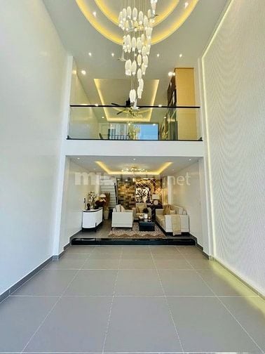Đi nước ngoài định cư bán gấp nhà ở đường Trần Hưng Đạo, phường Cầu Ôn