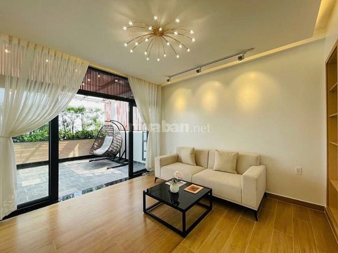 Đi nước ngoài định cư bán gấp nhà ở đường Trần Hưng Đạo, phường Cầu Ôn