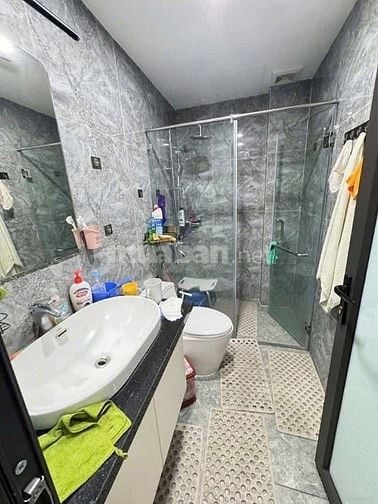 Bán gấp căn Huỳnh Văn Bánh,p13,q.Phú Nhuận giá 3tỷ265tr hẻm xe hơi
