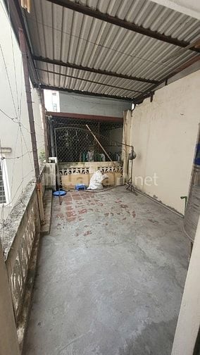 Cho thuê nhà gần chợ Ngọc Hà, 4 tầng, sử dụng 48m2, 2 phòng ngủ