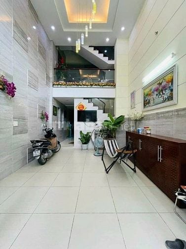 Bán gấp nhà ở đường Trịnh Quang Nghị, phường 7, quận 8, giá 2 tỷ 300 t