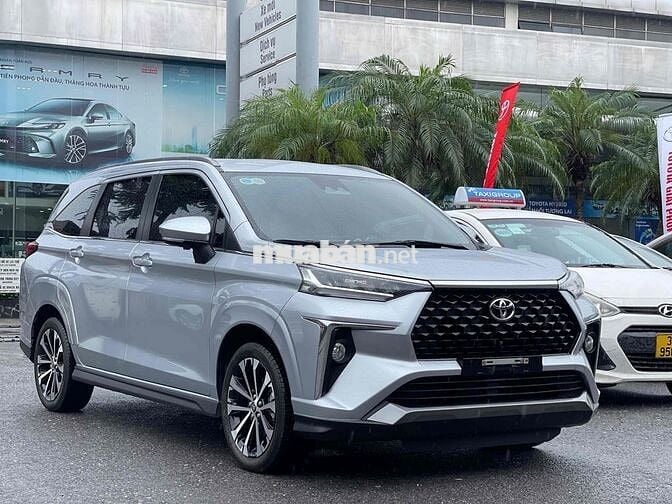Toyota VELOZ CROSS TOP 2023 1 Chủ Từ Mới Đẹp Căng
