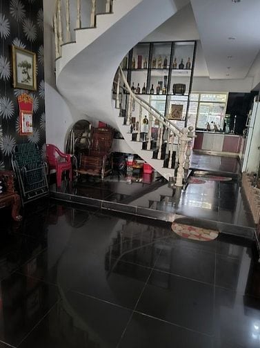 CHÍNH CHỦ CẦN BÁN NHÀ NGUYÊN CĂN – ĐẸP, KIÊN CỐ, VỊ TRÍ THUẬN TIỆN!
