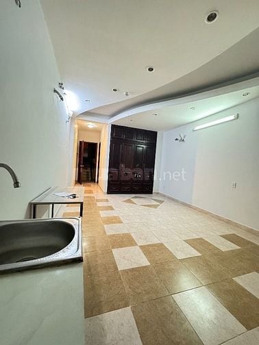 Sang hợp đồng căn hộ dịch vụ ngay cao lỗ Q8