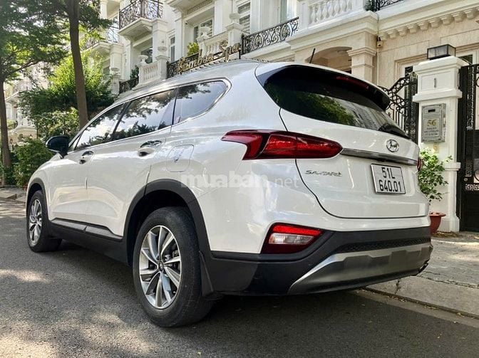 Gia đình bán xe Huyndai Santa Fe bản máy dầu SX 2019