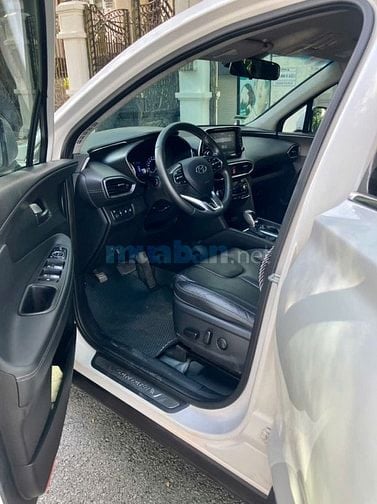 Gia đình bán xe Huyndai Santa Fe bản máy dầu SX 2019