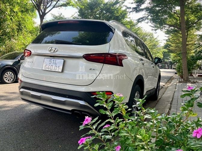 Gia đình bán xe Huyndai Santa Fe bản máy dầu SX 2019