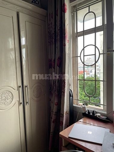 Cho thuê căn hộ 76m2  3PN 2VS Full nội thất, sát q. ủy Hoàng Mai, 9tr