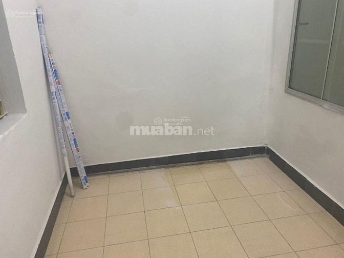 (Cực hiếm) CH tập thể TW, Số 4 Hoàng Diệu, 300m ra Hoàng Thành 5,8tr