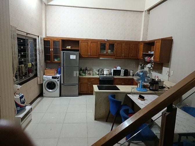 Nhà rộng ở không hết cho thuê lại 1 phòng thích hợp cho 1-2 người ở 